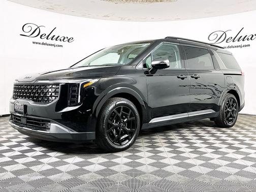 Aurora Black Pearl 2025 Kia Carnival Hybrid SX Prestige