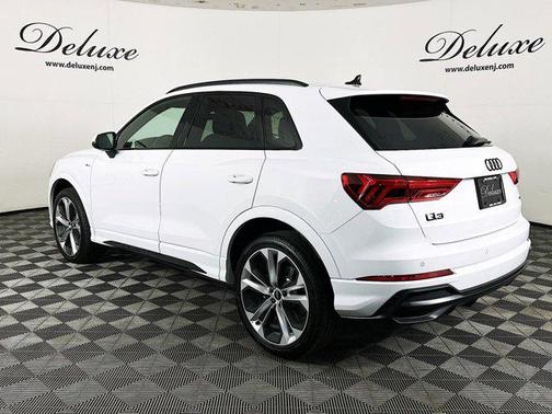 2021 Audi Q3 45 S line Premium
