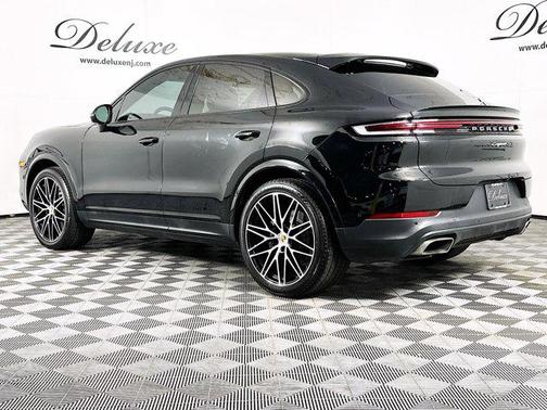 2024 Porsche Cayenne Base