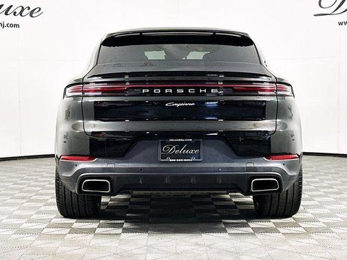 2024 Porsche Cayenne Base