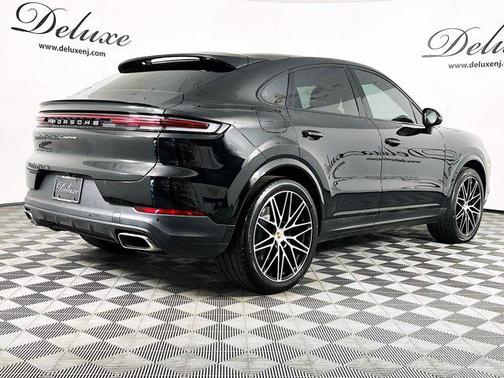 2024 Porsche Cayenne Base