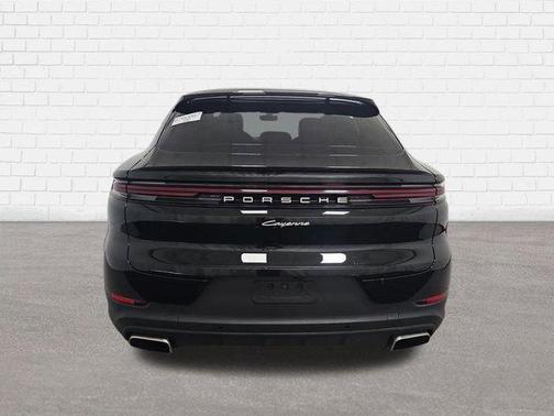2024 Porsche Cayenne Base