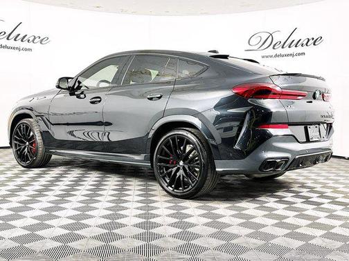 2025 BMW X6 M60i