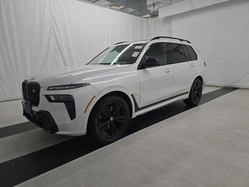 2024 BMW X7 M60i