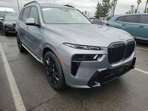 Skyscraper Grey Metallic 2024 BMW X7 xDrive40i