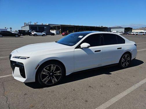 2023 BMW 760 760i xDrive