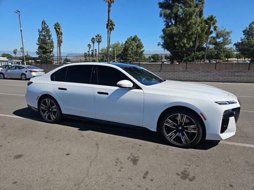 2023 BMW 760 760i xDrive