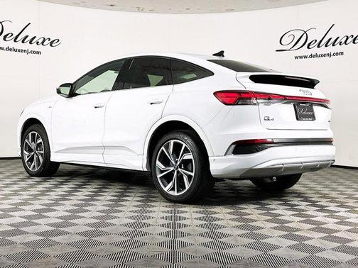 2024 Audi Q4 e-tron Sportback Prestige