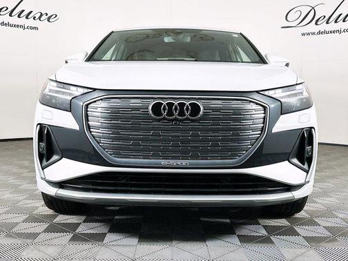 2024 Audi Q4 e-tron Sportback Prestige