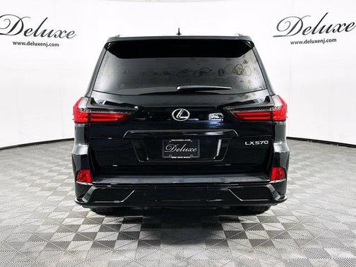 2021 Lexus LX 570 Three-Row