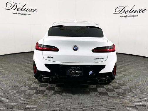 2022 BMW X4 xDrive30i