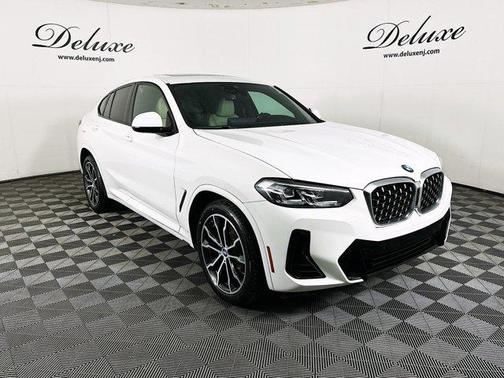 2022 BMW X4 xDrive30i