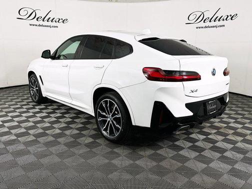 2022 BMW X4 xDrive30i