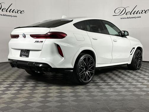 Alpine White 2023 BMW X6 M Base
