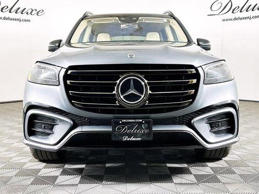 Selenite Grey Metallic 2024 Mercedes-Benz GLS 450 4MATIC
