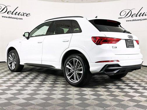 2024 Audi Q3 45 S line Premium Plus
