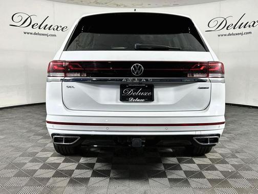 Opal White Pearl 2025 Volkswagen Atlas 2.0T SEL Premium R-Line 4MOTION