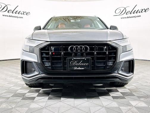Daytona Gray Pearl Effect 2023 Audi SQ8 4.0T Prestige