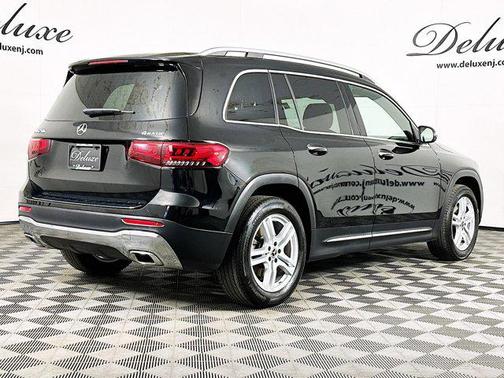 Night Black 2023 Mercedes-Benz GLB 250 4MATIC