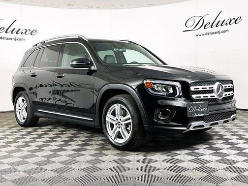 Night Black 2023 Mercedes-Benz GLB 250 4MATIC