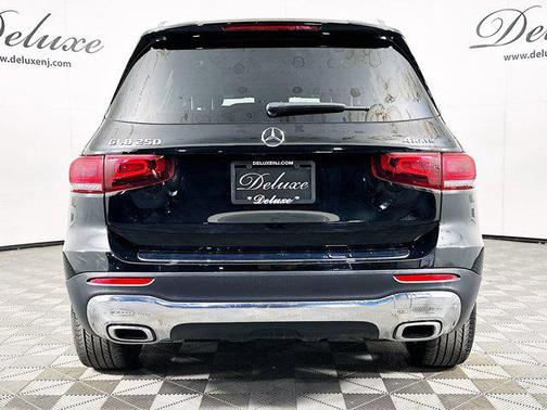 Night Black 2023 Mercedes-Benz GLB 250 4MATIC