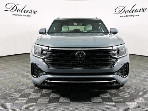 2024 Volkswagen Atlas Cross Sport 2.0T SEL Premium