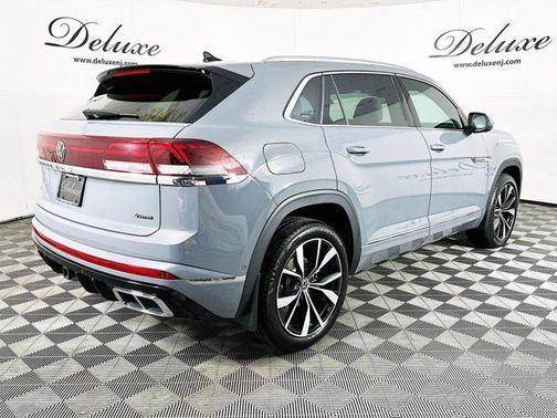 2024 Volkswagen Atlas Cross Sport 2.0T SEL Premium