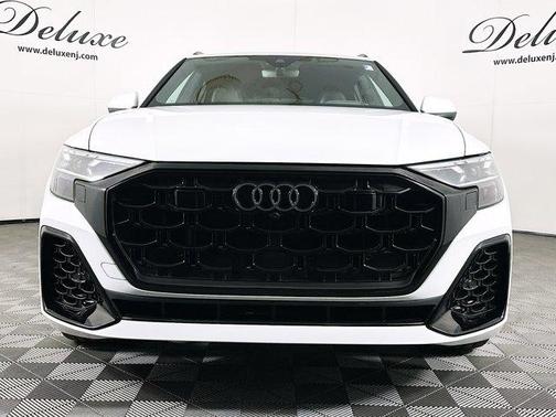 2024 Audi Q8 55 Prestige