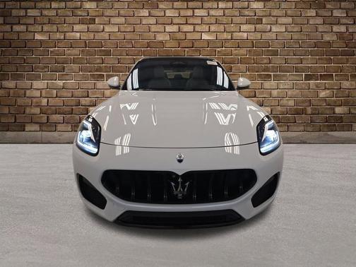 White 2023 Maserati Grecale Modena