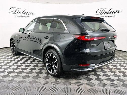 2024 Mazda CX-90 PHEV Premium Plus