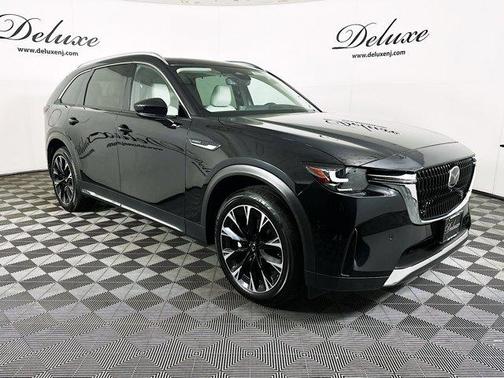 2024 Mazda CX-90 PHEV Premium Plus