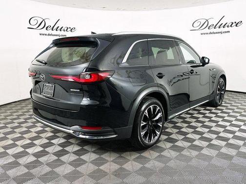 2024 Mazda CX-90 PHEV Premium Plus