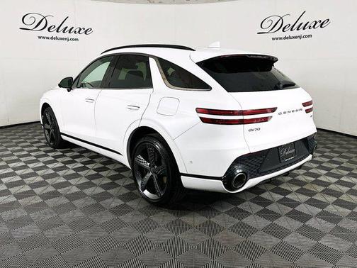 2023 Genesis GV70 2.5T