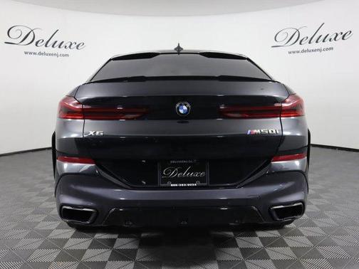 Photo 5 of 42 of 2020 BMW X6 M50i