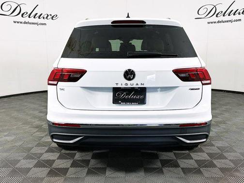 2024 Volkswagen Tiguan 2.0T SE 4MOTION