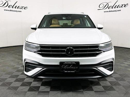 2024 Volkswagen Tiguan 2.0T SE 4MOTION