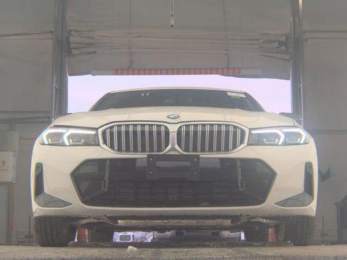 2025 BMW 330 330i xDrive