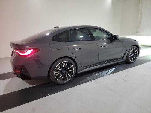 Individual Dravit Grey Metallic 2023 BMW i4 Gran Coupe M50
