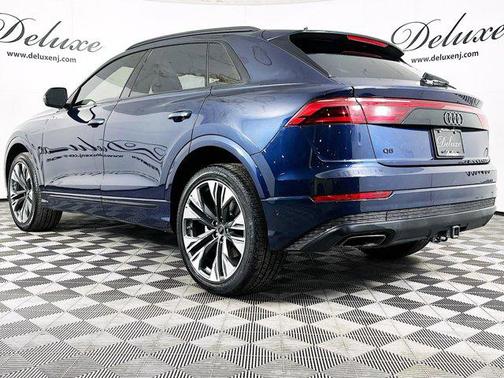 2024 Audi Q8 55 Premium Plus