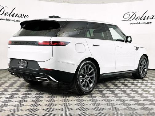 Borasco Grey Metallic 2025 Land Rover Range Rover Sport SE