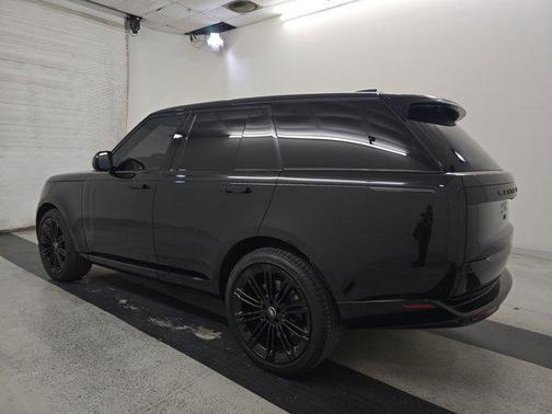 2023 Land Rover Range Rover SE