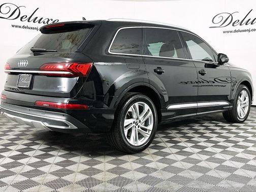 2021 Audi Q7 45 Premium Plus