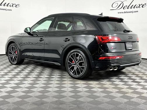 Mythos Black Metallic 2024 Audi SQ5 3.0T Premium Plus