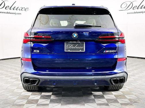 2024 BMW X5 M60i