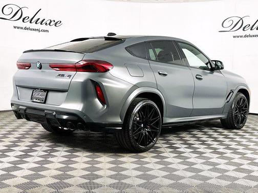 Dravit Grey Metallic 2024 BMW X6 M Competition