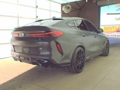 Dravit Grey Metallic 2024 BMW X6 M Competition