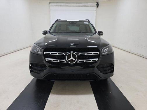 2023 Mercedes-Benz GLS 450 4MATIC