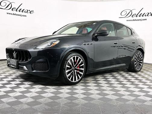 Nero Tempesta Metallic 2023 Maserati Grecale Modena