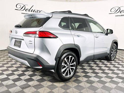 2022 Toyota Corolla Cross XLE