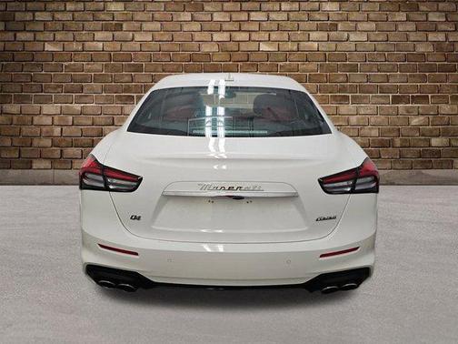 2023 Maserati Ghibli Modena Q4